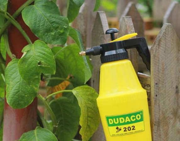 Bình phun 2L - Bình tưới cây Dudaco 2L
