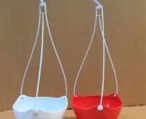 Chậu nhựa treo hoa văn 20x13H