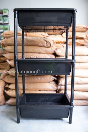 Kệ nhựa trồng rau 3 tầng